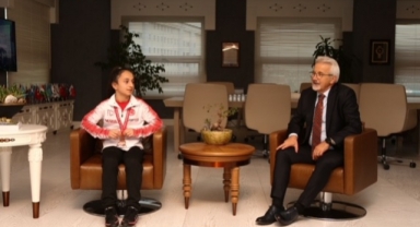 Başkan Erdem’den ödüllü sporculara kutlama