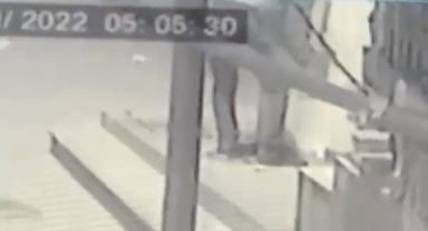 Binlerce kişinin su içtiği tarihi çeşmenin musluğunu çaldılar