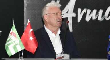 Bursaspor’un yeni teknik direktörü İsmail Ertekin oldu