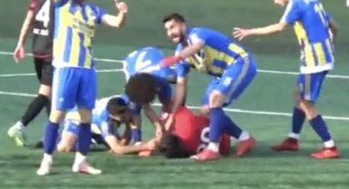 Kaleci rakip ile çarpıştı kafatası çatladı