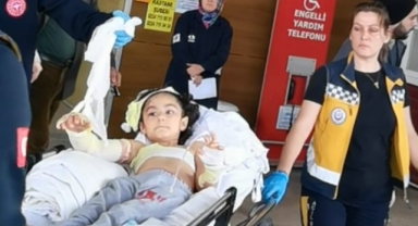Kaynar su dolu tencereye düşen çocuk yaralandı