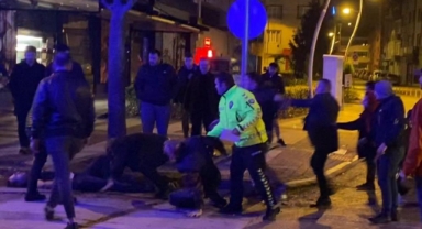 Kazanın ardından tekmeli yumruklu kavga