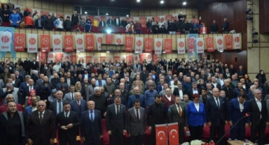 MHP Yıldırım'da divan coşkusu