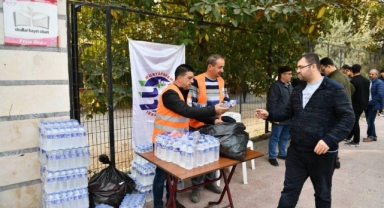 Mustafakemalpaşa Belediyesi'nden KPPS'ye girenlere jest