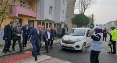 Okul önlerinden geçerken dikkat edin!