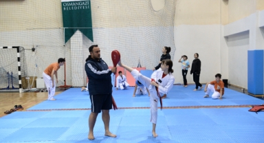 Taekwondo Akademi Hız Kesmiyor