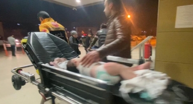 Üzerine kaynar su dökülen bebek ağır yaralandı