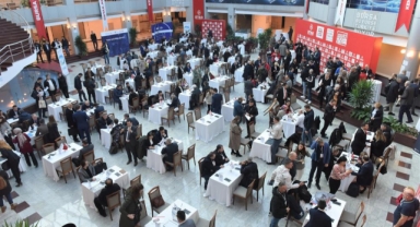 30 ülkeden 200’ü aşkın yabancı alıcı Bursalı makinecilerle buluştu