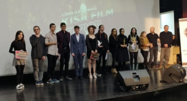 '9. İletişim Kozası' kısa film yarışmasında ödüller sahiplerini buldu