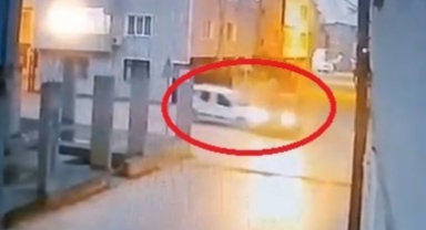 Bursa'da trafik kazaları kameralara yansıdı