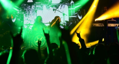Bursa Heavy Metal'e doydu