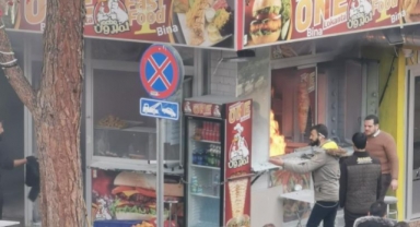 Dönercide korkutan yangın!