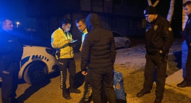 Ehliyetsiz sürücü kovalamaca sonucu yakalandı