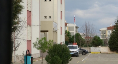 Gıda zehirlenmesi şüphesiyle 8 öğrenci hastaneye kaldırıldı