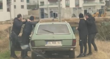 İnegöl’de otomobil hırsızları yakalandı