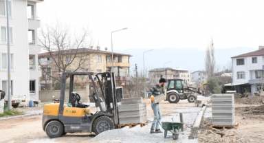 İznik’te bir uçtan bir uca çalışmalar devam ediyor