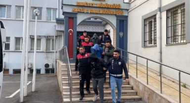 Kadınlara zorla fuhuş yaptıran çete adliyeye sevk edildi