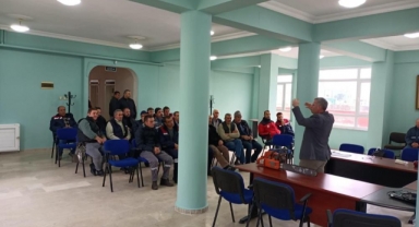 Mustafakemalpaşa’da ağaç kesimi kursu