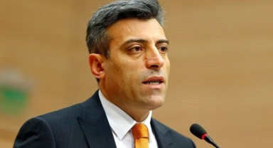 Yenilik Partisi lideri Yılmaz'a saldıran şahıs yakalandı