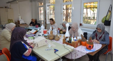 Yıldırım’da atık malzemeler sanat eserine dönüşüyor