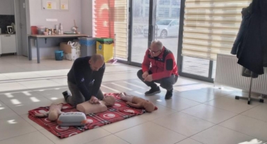 Akademik ve idari personele ilk yardım eğitimi