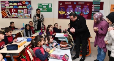 Başkan Kanar'dan 'özel' doğum günü sürprizi