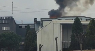 Bursa'da korkutan fabrika yangını