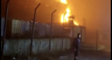 Bursa’da zift deposunda korkutan yangın