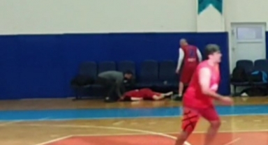 Eski basketbolcu turnuva'da fenalaşarak hayatı kaybetti