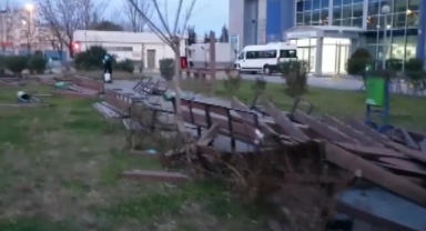 Fırtına'da esnaf tezgah açamadı