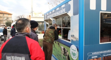 Halk büfeler vatandaşa bir yılda 4 milyon ürün ulaştırdı