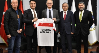 Hentbol Federasyonu Başkanı Kılıç’tan Dündar’a ziyaret