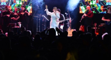 Merve Özbey’den Bursa’da arabesk gecesi