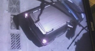 Otomobilli mazgal hırsızları kamerada