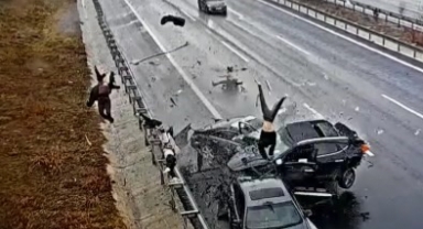 4 kişinin feci şekilde öldüğü kaza anı kamerada