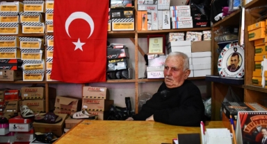 85 yaşında her sabah 7'de dükkanını açıyor