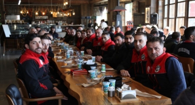 Afete koşan Gürsu ekipleri ilçeye döndü