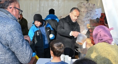 Başkan Aktaş deprem bölgesinde