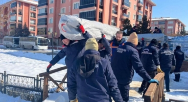 Başkan Kanar’dan yerel destek ekiplerine ödül
