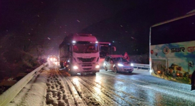 Bursa Ankara karayolunda yollar trafiğe açıldı