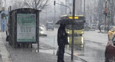 Bursa’da kar yağışı etkili oldu