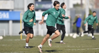 Bursaspor dar alanda çift kale maç yaptı