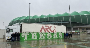 Bursaspor taraftarı, depremzedeler için 17. tırı dolduruyor