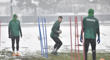 Bursasporlu futbolcuların aklı deprem bölgesinde