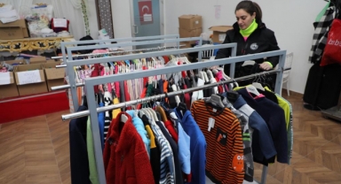 Gemlik’te depremin yaraları dayanışma ile sarılıyor