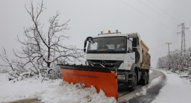 Gemlik’te kar mesaisi başladı