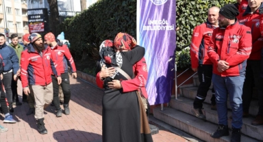 İNDAK ekibi gözyaşlarıyla karşılandı