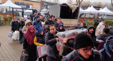 İnegöl'de yardım seferberliği'nde kuyruk oluştu