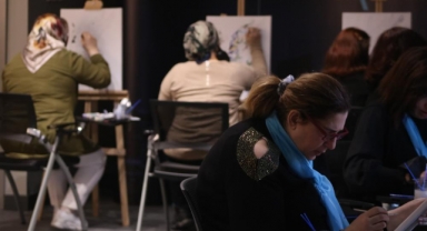 Kanser hastaları sanat ile hayata tutunuyor