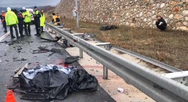 Otobanda zincirleme facia: 4 ölü 7 yaralı